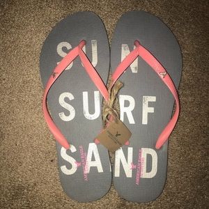 AEO flip flops